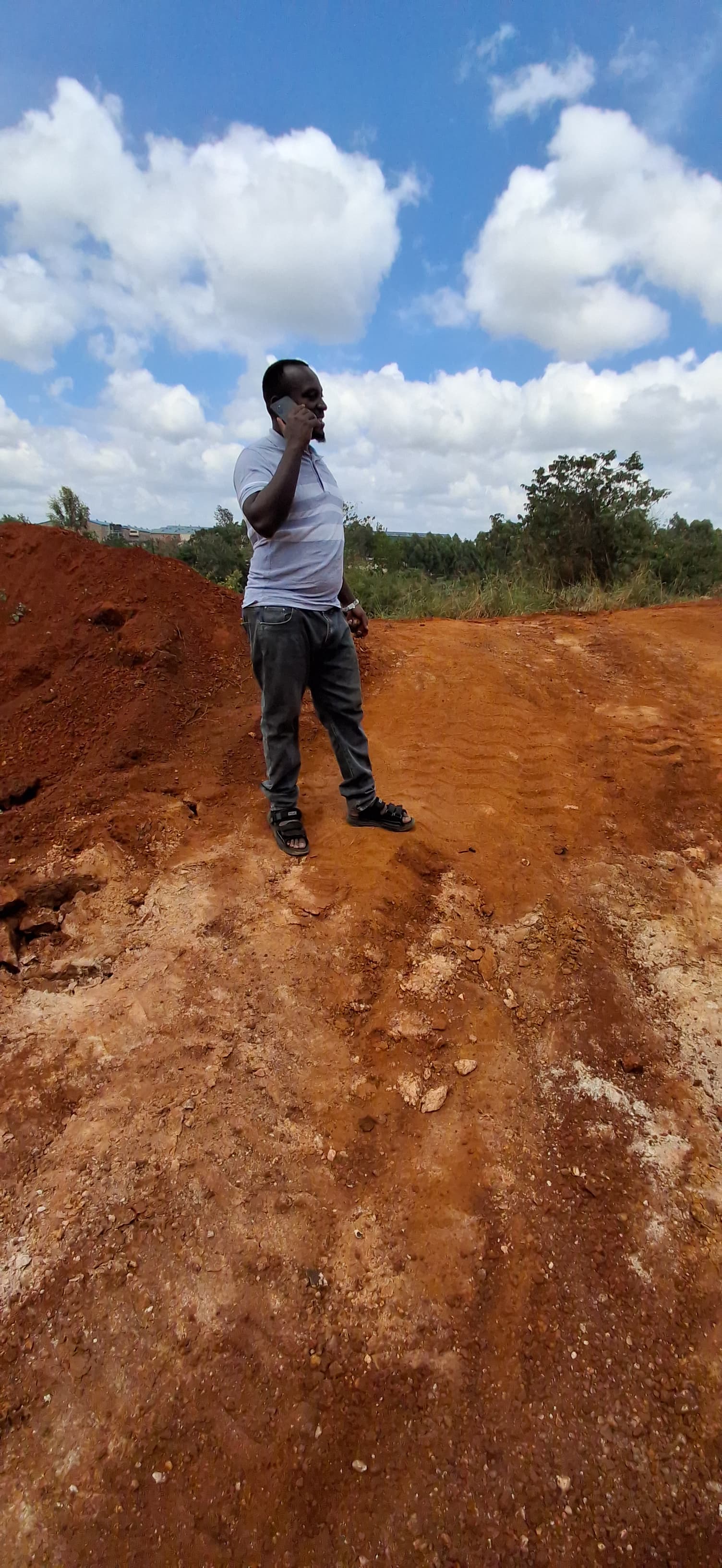 Red Murram — image 2