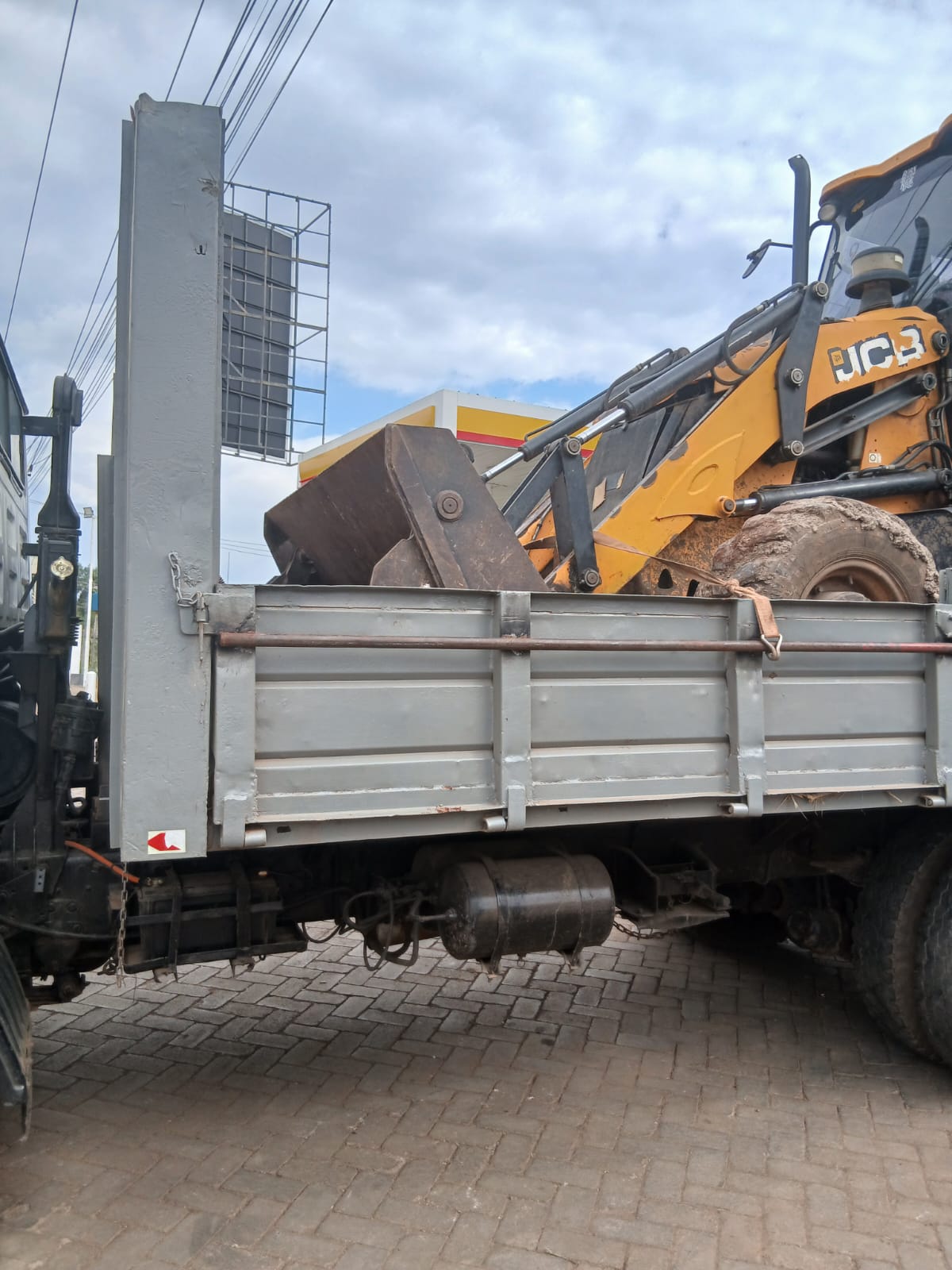 Back Hoe — image 12