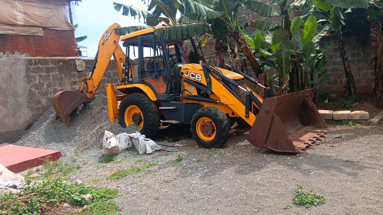 Back Hoe — image 13