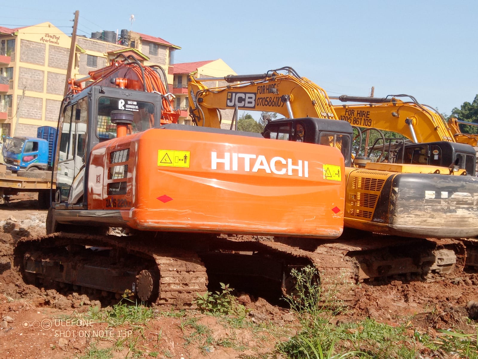 Excavator — image 3