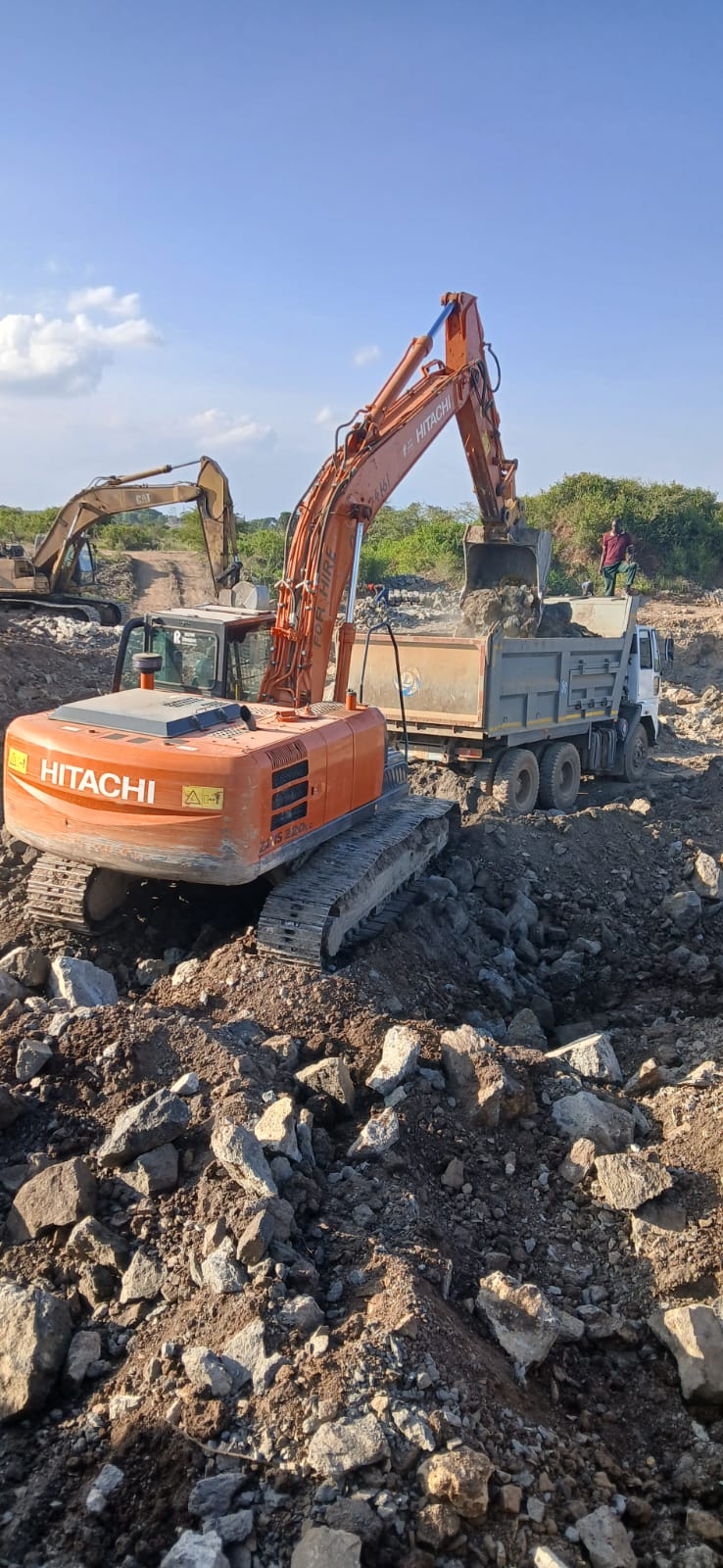 Excavator — image 4